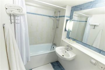 Campanile - Le Havre - Hotel 2*